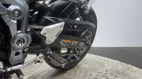 Kawasaki Z900 2017 ONLY 8K NEW MOT SUPER NAKED EXCELLENT CONDITION 900CC 8