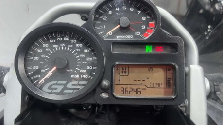 BMW R1200GS 2012 36k luggage new mot 1200cc adventure bike 35