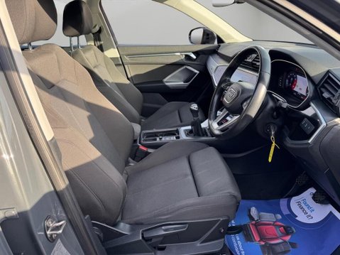 Audi Q3 1.5 TFSI CoD 35 Sport Euro 6 (s/s) 5dr 12