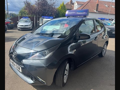 Toyota Aygo 1.0 VVT-i x-play Euro 5 5dr Euro 5 3