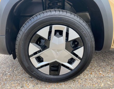 Dacia Spring Spring Expression EV 5dr (26.8 KWH) 45 BHP MODEL 15