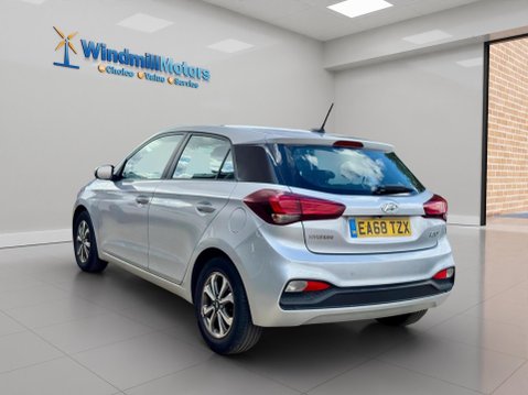 Hyundai i20 1.2 SE Launch Edition Euro 6 (s/s) 5dr 7
