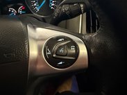 Ford Focus 1.0T EcoBoost Zetec S Euro 5 (s/s) 5dr 17