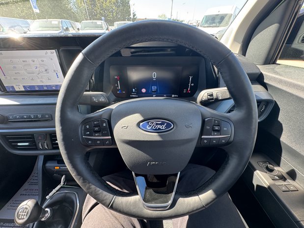 Ford Transit Courier SWB L1H1 [SOLD SM] Low Roof Active Ecoblue Air Con Alloys Nav Sensors EURO 16