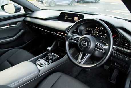 Mazda 3 SPORT LUX MHEV