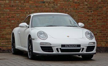 Porsche 911 (997) Carrera 4 GTS 1