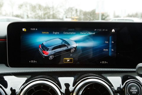 Mercedes-Benz A Class A 200 AMG LINE EXECUTIVE 29