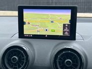 Audi Q2 TFSI SE 12