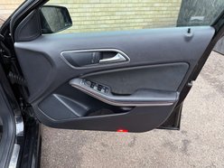 Mercedes-Benz A Class 2.1 A 200 D AMG Line 5dr 33