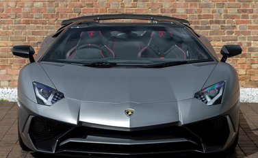 Lamborghini Aventador SV LP750-4 Roadster 4