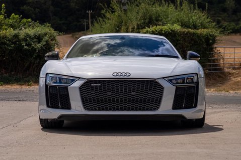 Audi R8 5.2 FSI V10 Plus S Tronic quattro Euro 6 (s/s) 2dr 9