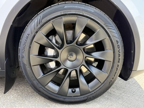 Tesla Model Y (Dual Motor) Long Range SUV 5dr Electric Auto 4WDE (384 bhp) 14