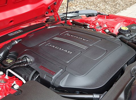 Jaguar F-Type V6 Coupe 21