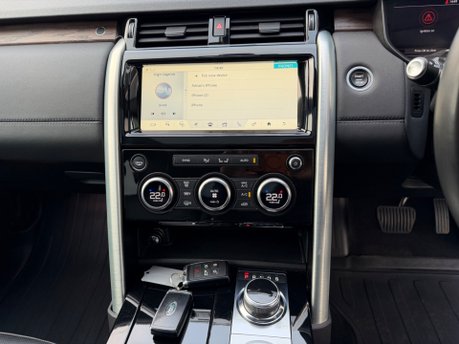 Land Rover Discovery 3.0 SD V6 HSE SUV 5dr Diesel Auto 4WD Euro 6 (s/s) (306 ps) 34