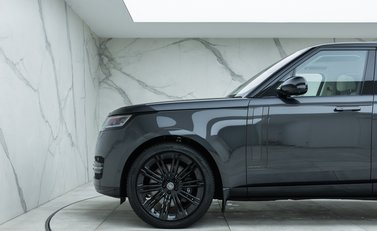 Land Rover Range Rover P530 Autobiography LWB (7 Seat) 33