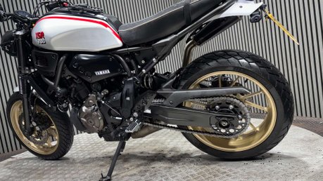 Yamaha XSR700 700 XTRIBUTE 2020 ONLY 5K AKRAPOVIC EXHAUST MODERN RETRO A2 11