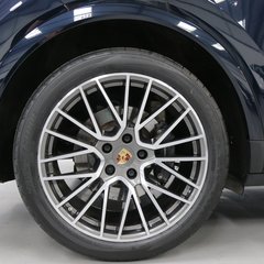 Porsche Cayenne V6 e-Hybrid - Pan Roof, Air Suspension, Head Up Display 4