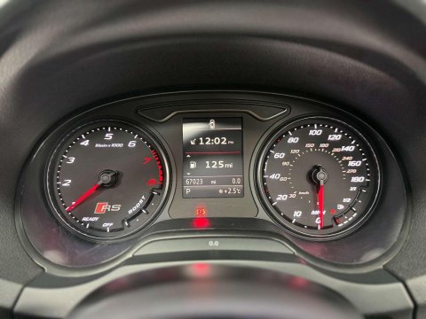 Audi RS3 2.5 TFSI Sportback 5dr Petrol S Tronic quattro Euro 6 (s/s) (Nav) (367 ps) 35