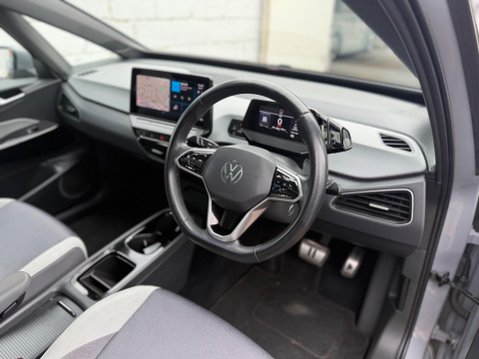 Volkswagen ID.3 Pro Performance 58kWh Family Auto 5dr 43