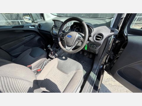 Ford Transit Courier SPORT 5