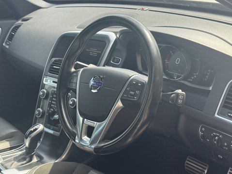 Volvo XC60 (Sold) 2.0 D4 R-Design Nav SUV 5dr Diesel Auto Euro 6 (s/s) (190 ps) 12