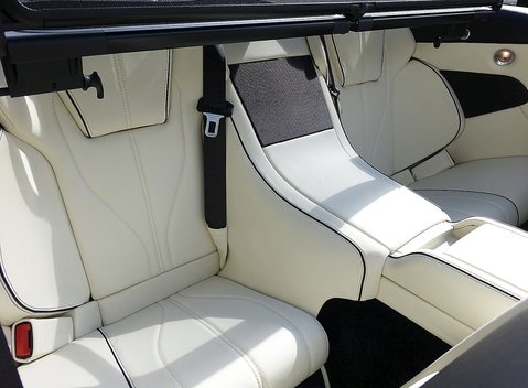 Aston Martin DB9 Volante 18