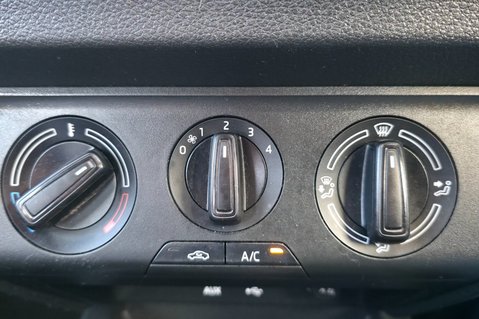 Skoda Fabia 1.2 SE TSI LOOK! £20.00 R/TAX .. 6 MAIN DEALER SERVICES! 1 OWNER..P/SENSORS 16