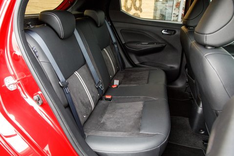 Nissan MICRA IG-T N-SPORT XTRONIC 33