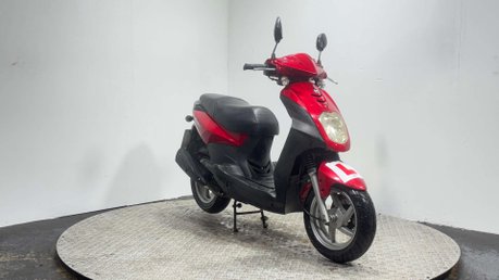 SYM Symply 2017 12K PROJECT 4 STROKE 50CC SCOOTER SPARES OR REPAIR 3