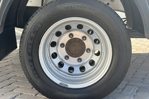 Ford Transit 350 Drw L4 130 ps Dropside Truck 26