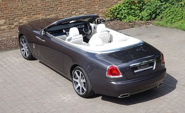 Rolls-Royce Dawn 32