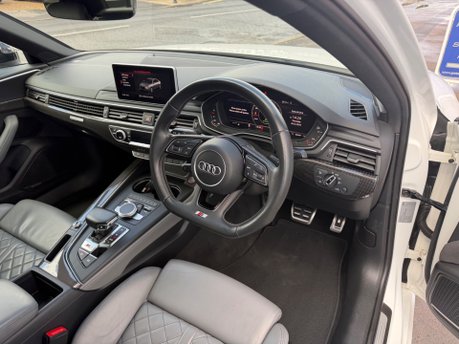 Audi A4 TFSI S4 QUATTRO 18