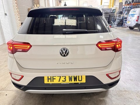 Volkswagen T-Roc LIFE TSI DSG 6