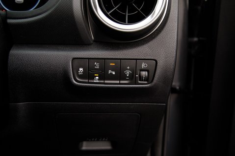 Hyundai KONA ULTIMATE 18