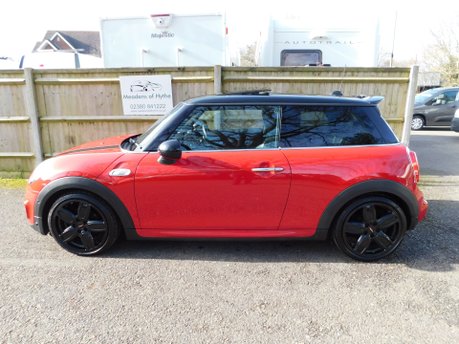 Mini Hatch COOPER S AUTOMATIC 3dr 7