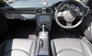 Porsche 911 (997) Carrera 4S Cabriolet 12