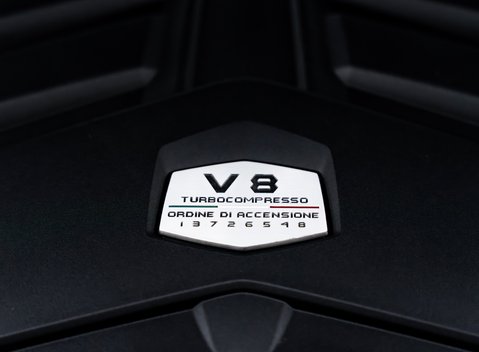 Lamborghini Urus PERFORMANTE 60