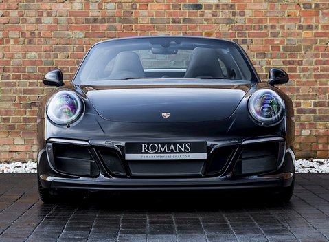 Porsche 911 Targa 4 GTS (991.2) 30