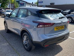 Nissan Qashqai 1.3 Qashqai Acenta Premium DiG-T MHEV 5dr 8