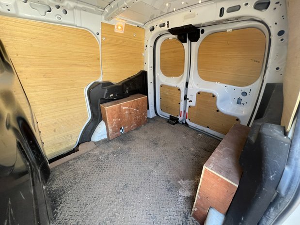Ford Transit Courier SWB L1H1 (SOLD) Low Roof Sport Air Con Alloys Sensors EURO 6 NO VAT 12