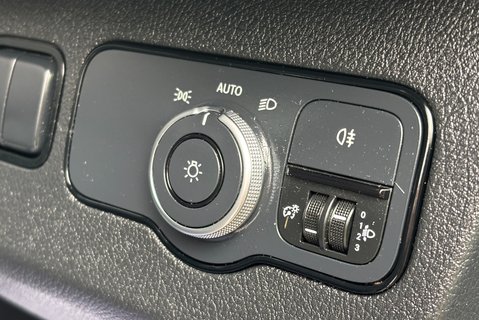 Mercedes-Benz Sprinter 315 Cdi Progressive Luton with Tail Lift 26