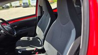 Toyota Aygo 1.0 VVT-i x-play Hatchback 5dr Petrol x-shift Euro 6 (Safety Sense) (71 ps) 32