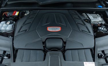 Porsche Cayenne TURBO 34