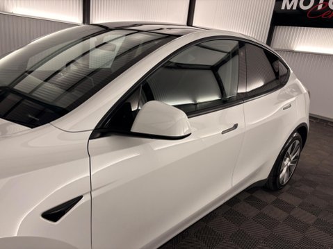 Tesla Model Y Auto RWD 5dr 34