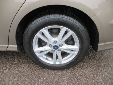 Ford S-Max 1.5T EcoBoost Titanium Euro 6 (s/s) 5dr 52
