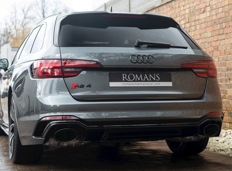 Audi RS4 Avant Sport Edition 26