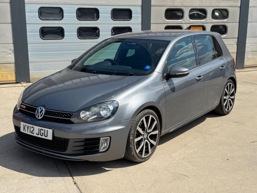 2012 Volkswagen Golf — image 4