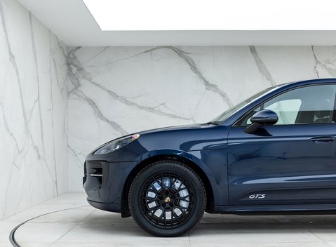 Porsche Macan GTS 26