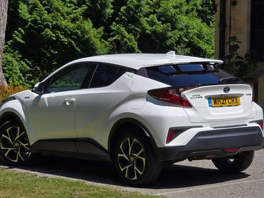 Toyota C-HR 1.8 C-HR Design HEV CVT 5dr 2