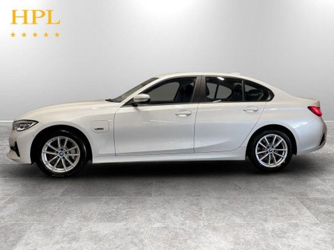 BMW 3 Series 2.0 330e 12kWh SE Pro Saloon 4dr Petrol Plug-in Hybrid Auto Euro 6 (s/s) (2 4
